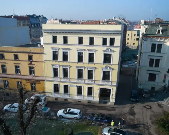 Obiekt, Brzeg
